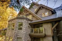 True Ski In/out Whistler Condo