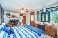 Beachfront Condo w/ Pool - 2BR 2BTH Hotels in 