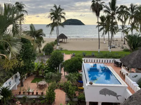 Oceanfront studio apartment