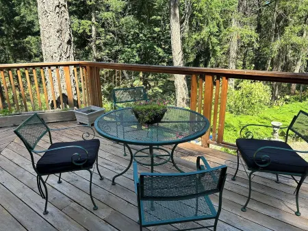 Garden cottage Отели в г. Солт Спринг Айленд