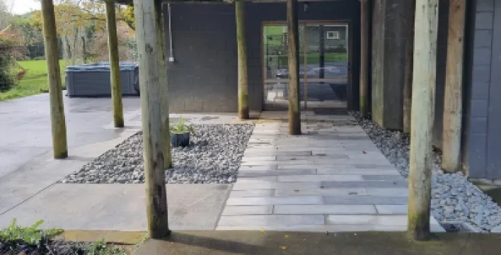 Relax at Stagga Arcadia, tranquil 1 bedroom suite on rural farmlet with spa 酒店