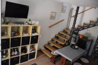 Vidám ház partközelbe