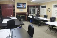 Beautiful Home w/Bdrm on main level, Mountain View & close to Air Force Academy Hotels in Black Forest