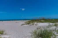 Beautiful Condo Steps From The Beach