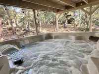 3BR+Loft, Pet-Friendly w/  Hot Tub + Arcade Hotéis em Pine