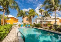 Mahogany Point 5: 3 BR / 3 BA villa in North Side, Sleeps 6