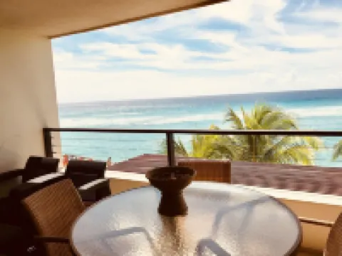 Sunset Beach - Ocean Front with Stunning Sea Views, WI-FI, AC.