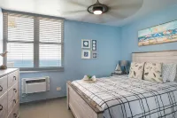 A cozy apartment with a spectacular ocean view!