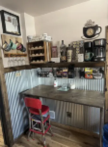 2 Blocks off the Beautiful Shores of Lake Superior!