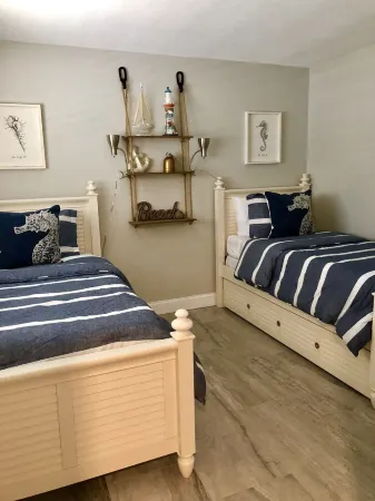 AMAZING COMPLETELY RENOVATED GULF VIEW 3BR2BA CONDO