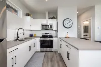 "Wine Down" and indulge in this incredible Okanagan experience! Hotels in West Kelowna