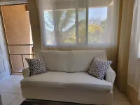 Charming 2-bedroom hideaway near Cabier, full kitchen and air-conditioned rooms. Hotels in Crochu