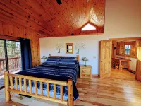 Mountain Views!!  3 Acre privacy, Fiber Optic Internet and more!