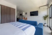 Brand new Lovely Loft, at 3 Minutes From San Jose Airport