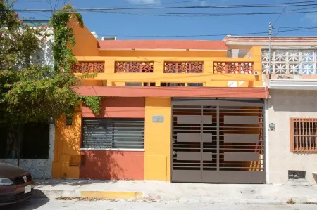 Beautiful Casa De Rose Отели рядом с достопримечательностью «Mirador Puerto de Abrigo Yucalpetén»