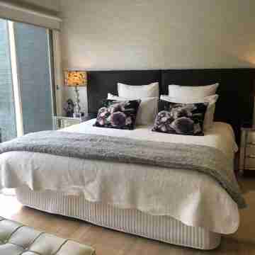 Daylesford Lake Villa 1 ...lake frontage and pet friendly Rooms