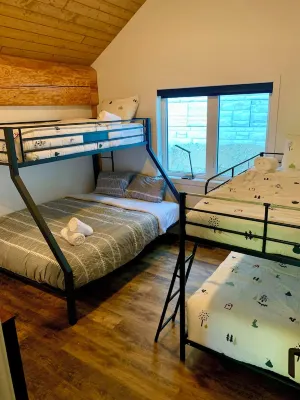 Timberwolf A- New Luxury Lodge *HOT TUB* GAMES ROOM* Sasquatch Location 주변 호텔