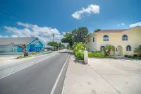 Steps to the Beach! 2bed/2.5bath condo - Seabreeze Villas