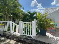 Superb 180° sea view apartment - with water tank