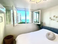 Endless Summer City Suite - Stylish Stay in Prime Location