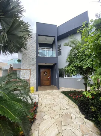 Townhouse Beach with Wifi, pool, 3 suites, 6 spaces, 257 mts, 5 bathrooms