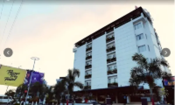 パパヤツリーホテルズ