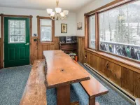 Merry Maple Getaway Hotels in Mendon