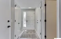 Newly Remodeled Home - 20 minutes from anywhere in Omaha!
