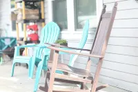 First Floor Home, No Stairs, Only One Block From The Ocean Hotels in Surfside Beach