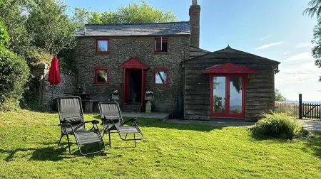 Camp Cottage the perfect  escape and hideaway for a couple and  dogs