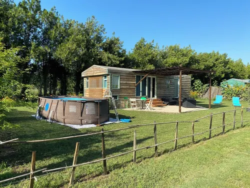 Cosy farm cottage in the heart of nature
