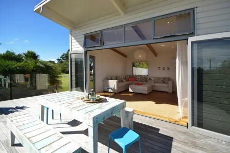 Luxurious Holiday Home Отели в г. Мангони