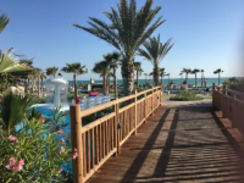 Mayan Palace Home, Private pool - Full Resort Privilege's with Lazy River!