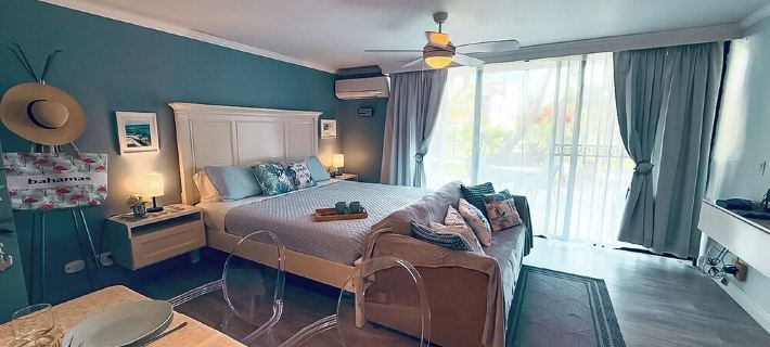 NEW Stunning Ground Floor Beachfront Studio in Coral Beach,  Grand Bahamas Các khách sạn ở Freeport