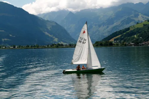 1 Studio Flat walking distance to ski lifts (we have 2 in the same building)