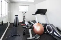Pavilions Hotel - Gym
