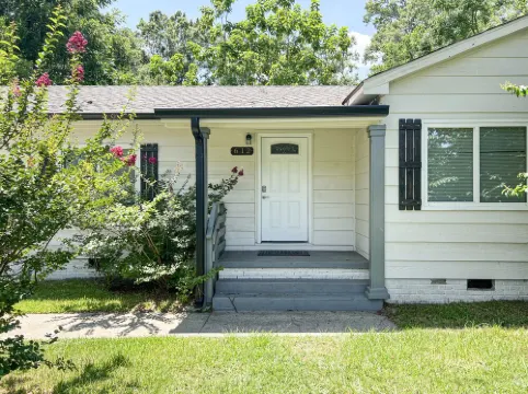 Charming Home Near Coliseum!