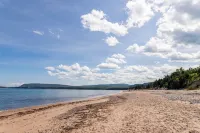 Ingonish Chalets - Beach