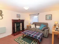 171 Seatown Hotels in Cullen