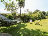 Drog Penn Hotels in St Just