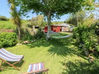 Drog Penn Hotels in St Just