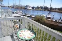 Captain's Cottage Hotels in Lacey Township