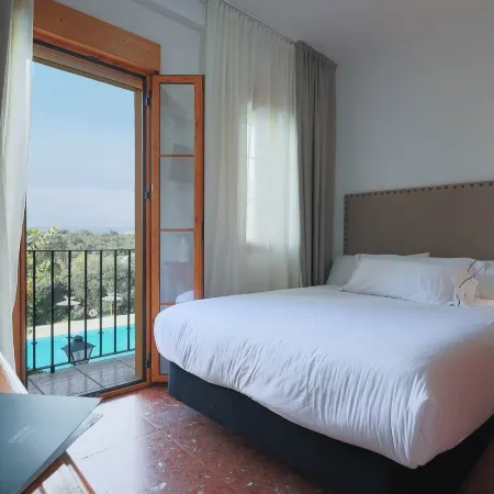 Hotel Tugasa El Almendral