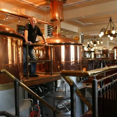 Hotel am Waldschlösschen - Brauhaus Отели рядом с достопримечательностью «Шенфельд-Вайссиг»