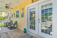On-Site Beach Bar: Sunny Perdido Key Cottage!