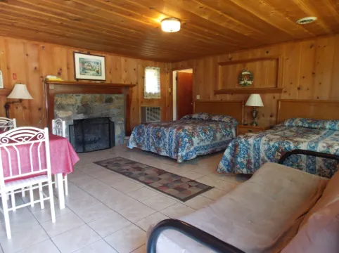 Clarketon Motel - Maggie Valley