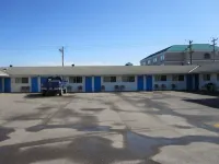 Aries Motel Hotels in Edson