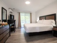 Hamptons Vacation Inn Hotels in Hampton Bays