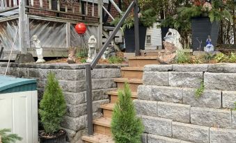 Burleys Gardens and Suite