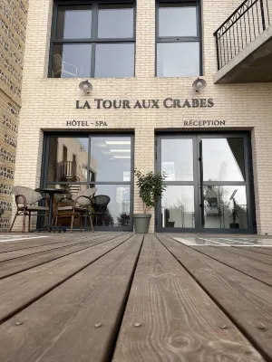La Tour Aux Crabes près de la Plage